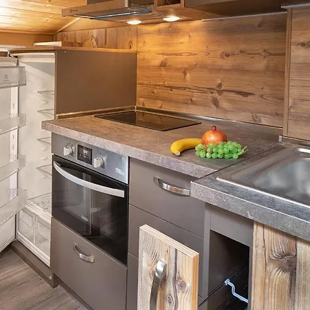 בית הארחה Bolero וארנה